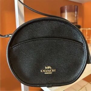 Coach Black Circle Canteen Crossbody Bag EUC